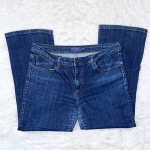 LEVI’S Women’s Demi Curve Classic Boot Cut Dark Wash Blue Jeans Plus Size 16 M